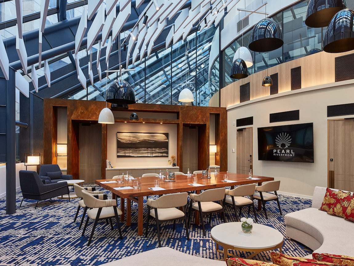 Hotels_CrownePlaza_Melbourne